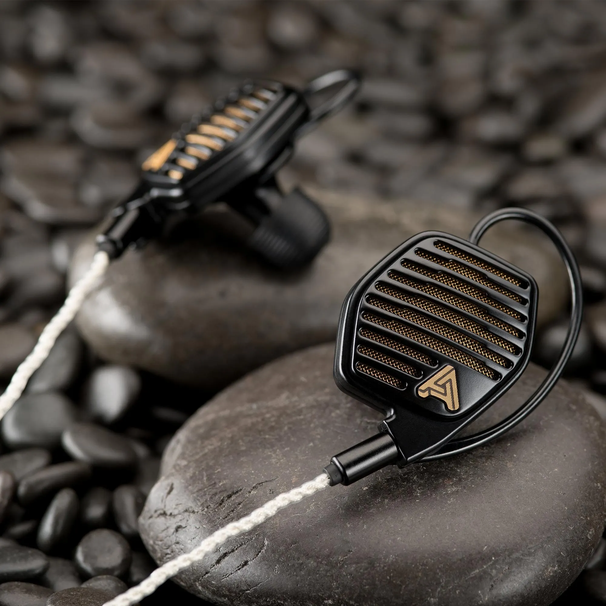 Audeze LCDi4 In-Ear Planar Headphones - DEMO UNIT