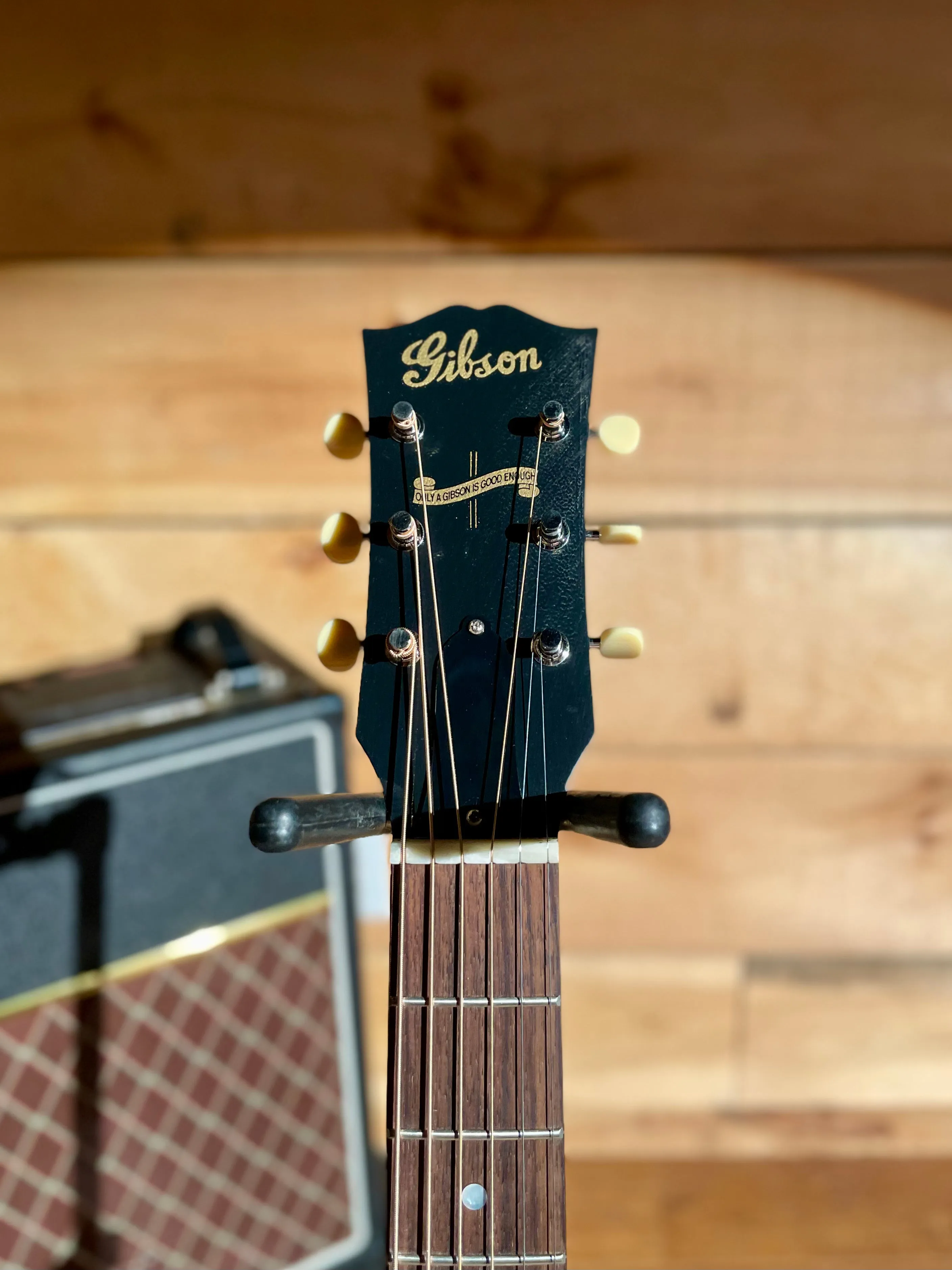 Gibson Custom Shop 1942 Banner J-45, Vintage Sunburst